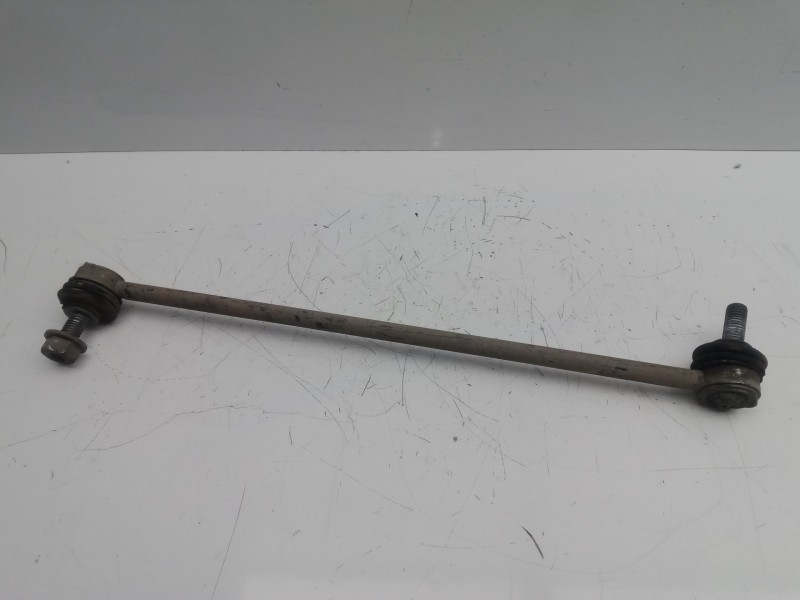 Recambio de bieleta estabilizadora delantera derecha para citroën c4 lim. 1.6 hdi fap referencia OEM IAM   