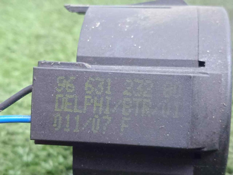 Recambio de antena para peugeot partner (s2) 1.6 16v hdi cat referencia OEM IAM 9663123280 ANTENA.LLAVE.CONTACTO 