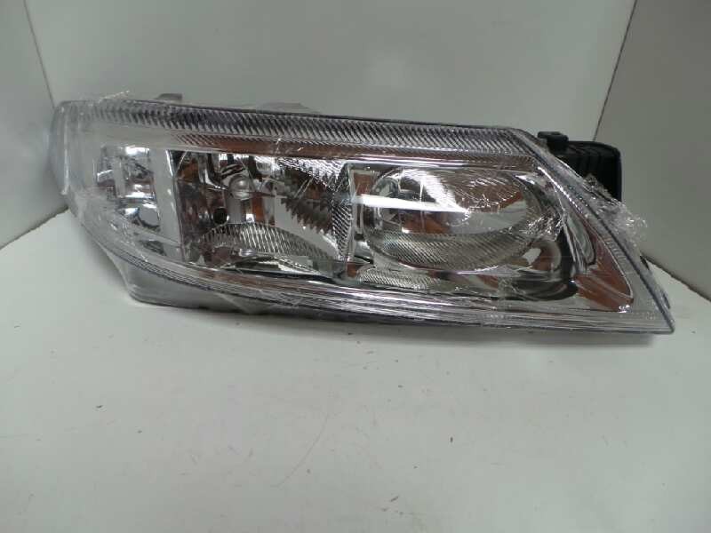 Recambio de faro derecho para renault laguna ii (bg0) referencia OEM IAM  01-05 NUEVO