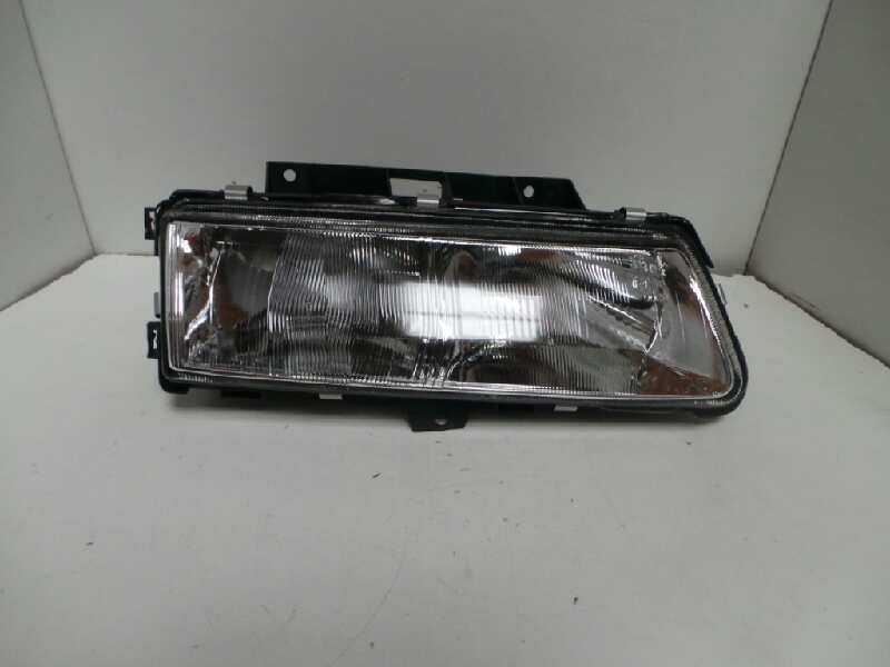 Recambio de faro derecho para citroën xantia berlina referencia OEM IAM  1.SERIE MATERIAL SIN USAR