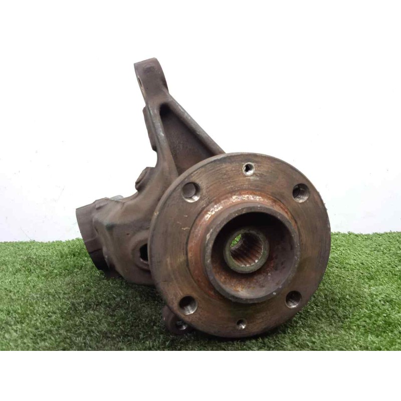 Recambio de mangueta delantera izquierda para peugeot 206 berlina 1.9 diesel referencia OEM IAM SINREFERENCIA  