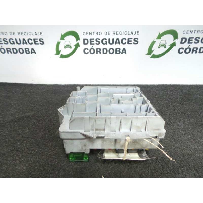 Recambio de caja reles / fusibles para alfa romeo 147 (190) 2.0 16v cat referencia OEM IAM 46558759  