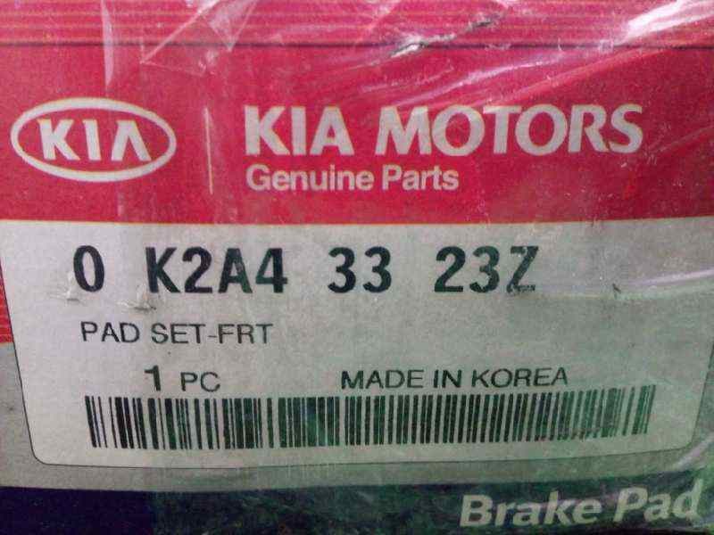 Recambio de pastillas frenos delanteras para kia shuma 1.5 cat referencia OEM IAM 0K2A43323Z NUEVO DE LA KIA