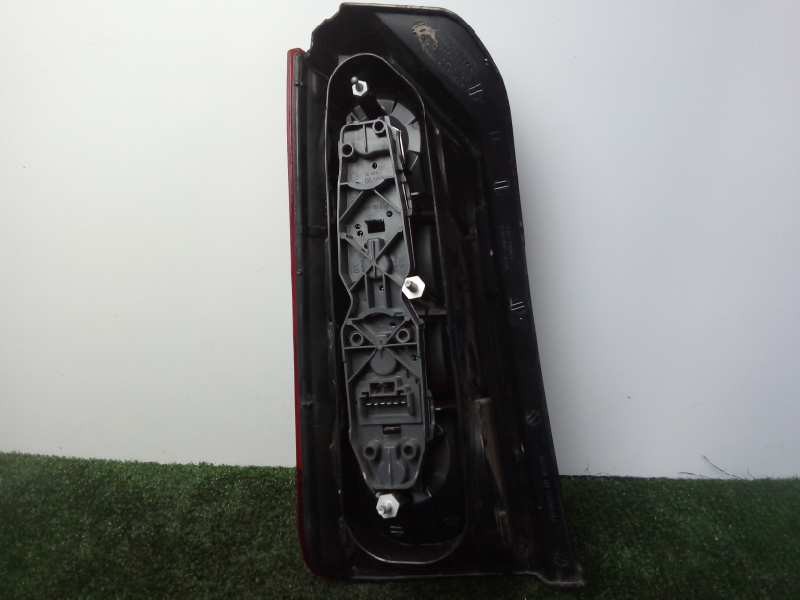 Recambio de piloto trasero derecho para fiat idea (135) 1.4 referencia OEM IAM   