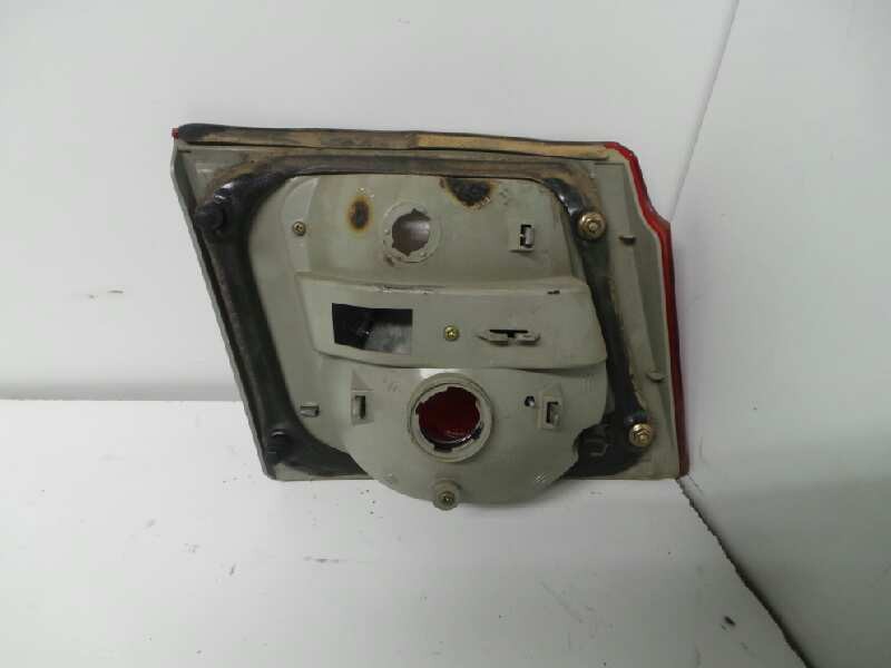 Recambio de piloto trasero central para kia carens 1.8 cat referencia OEM IAM  02-06 INTERIOR