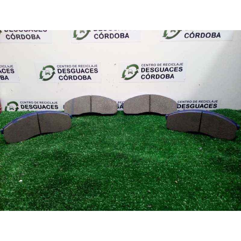 Recambio de pastillas frenos delanteras para kia pregio 2.7 diesel referencia OEM IAM 0K75B3328Z NUEVO DE LA KIA