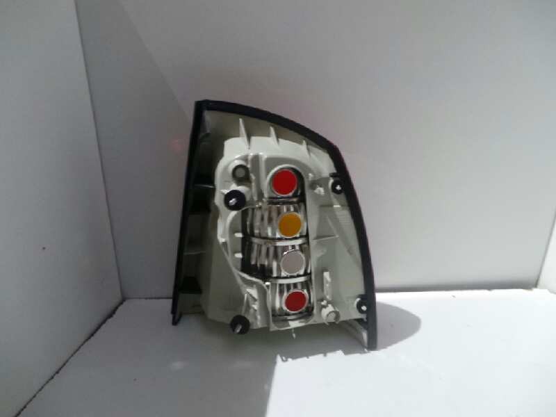 Recambio de piloto trasero izquierdo para opel astra g berlina referencia OEM IAM  ASTRA.G - NUEVO 4.PUERTAS