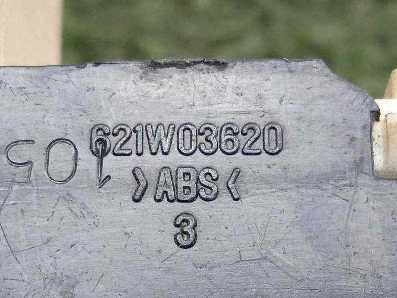 Recambio de mando elevalunas delantero derecho para hyundai elantra (xd) 2.0 crdi referencia OEM IAM 9357620000  