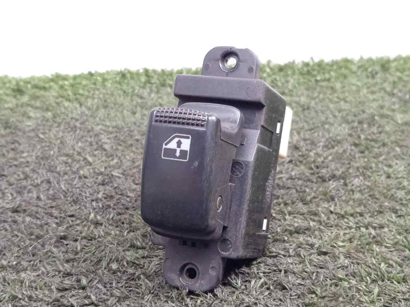 Recambio de mando elevalunas trasero derecho para hyundai elantra (xd) 2.0 crdi referencia OEM IAM 935762D000  