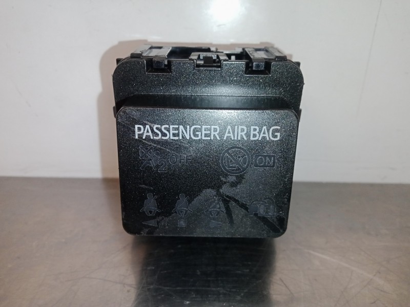 Recambio de modulo electronico para toyota auris 1.4 turbodiesel cat referencia OEM IAM 489168  10.PINES