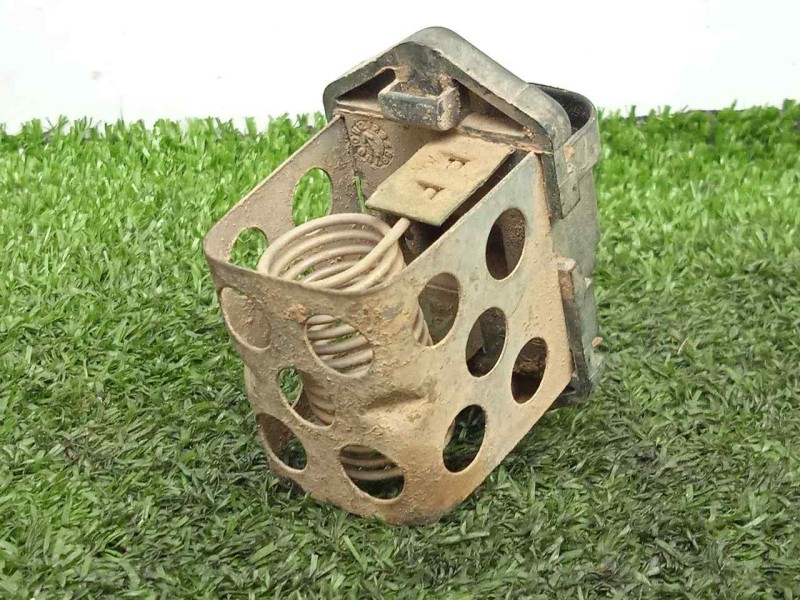 Recambio de resistencia electroventilador para renault kangoo 1.5 dci diesel referencia OEM IAM 7700432632 2.PINES 