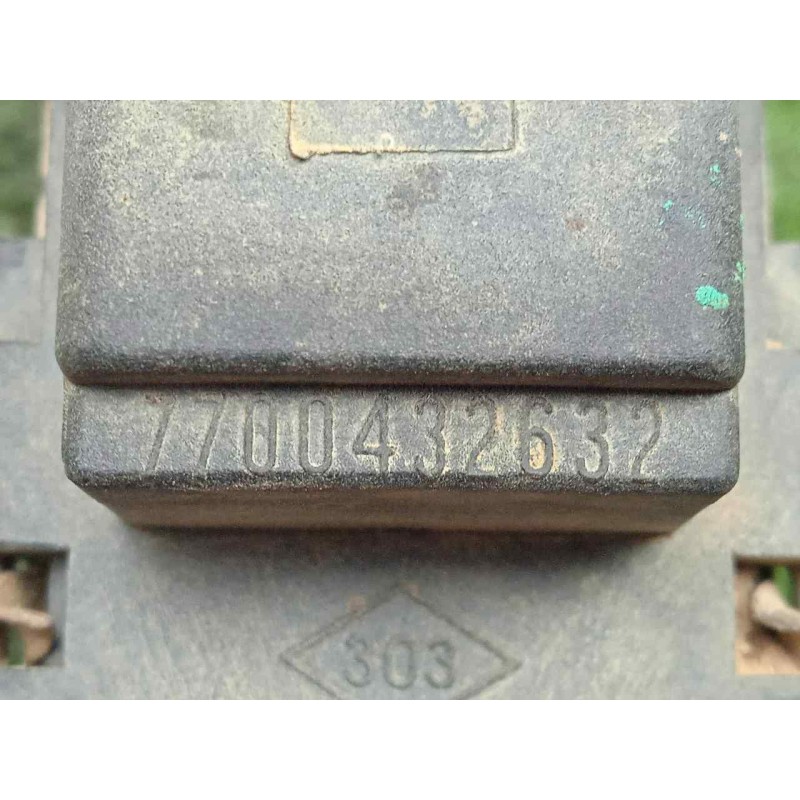 Recambio de resistencia electroventilador para renault kangoo 1.5 dci diesel referencia OEM IAM 7700432632 2.PINES 