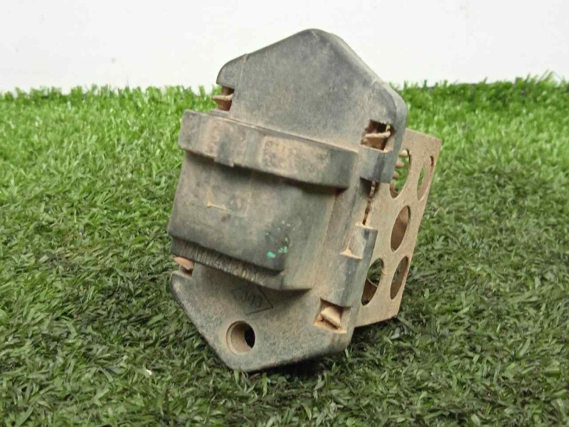 Recambio de resistencia electroventilador para renault kangoo 1.5 dci diesel referencia OEM IAM 7700432632 2.PINES 