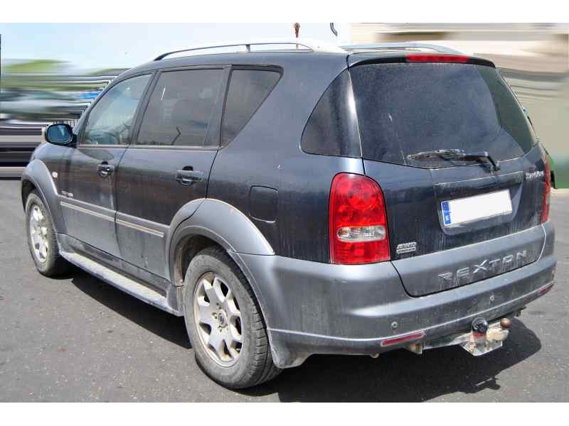 Recambio de puerta trasera izquierda para ssangyong rexton 2.7 turbodiesel cat referencia OEM IAM  2.SERIE 