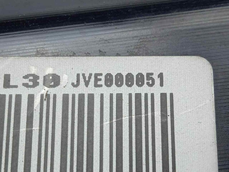 Recambio de aireador delantero izquierdo para land rover range rover (lm) 3.0 td6 referencia OEM IAM JVE000051  