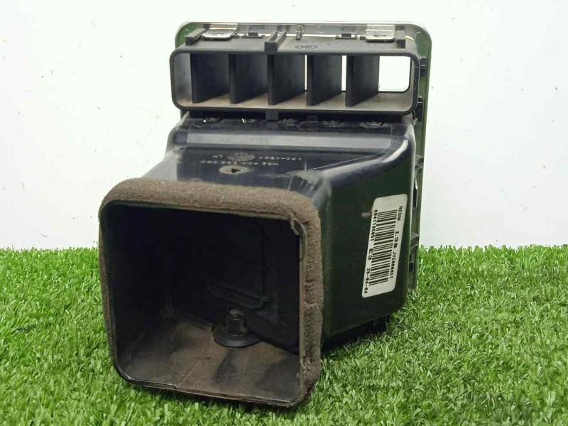 Recambio de aireador delantero izquierdo para land rover range rover (lm) 3.0 td6 referencia OEM IAM JVE000051  