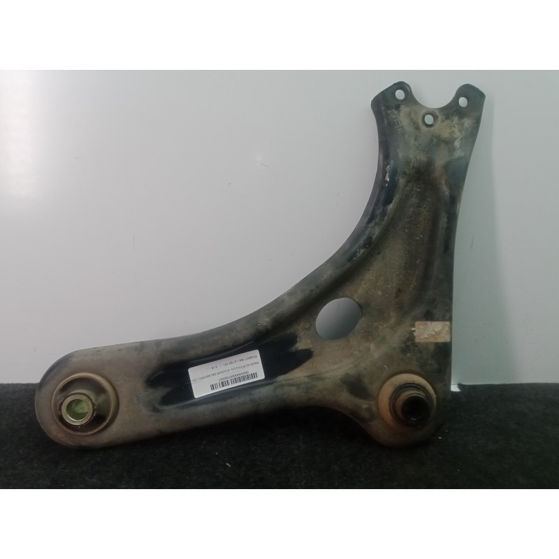 Recambio de brazo suspension inferior delantero izquierdo para peugeot 208 1.2 12v vti referencia OEM IAM   