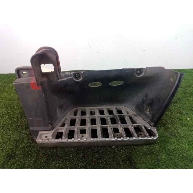 Recambio de estribo para isuzu n-series npr / nqr 4.8 referencia OEM IAM 8978920721 CON.TARAS ESCALON IZQUIERDO