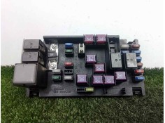 Recambio de caja reles / fusibles para subaru impreza g12 2.0 cat referencia OEM IAM 82241FG010  
