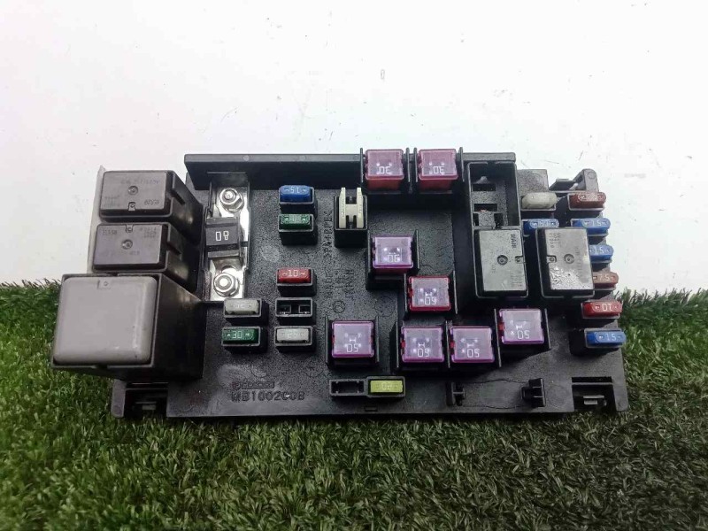 Recambio de caja reles / fusibles para subaru impreza g12 2.0 cat referencia OEM IAM 82241FG010  