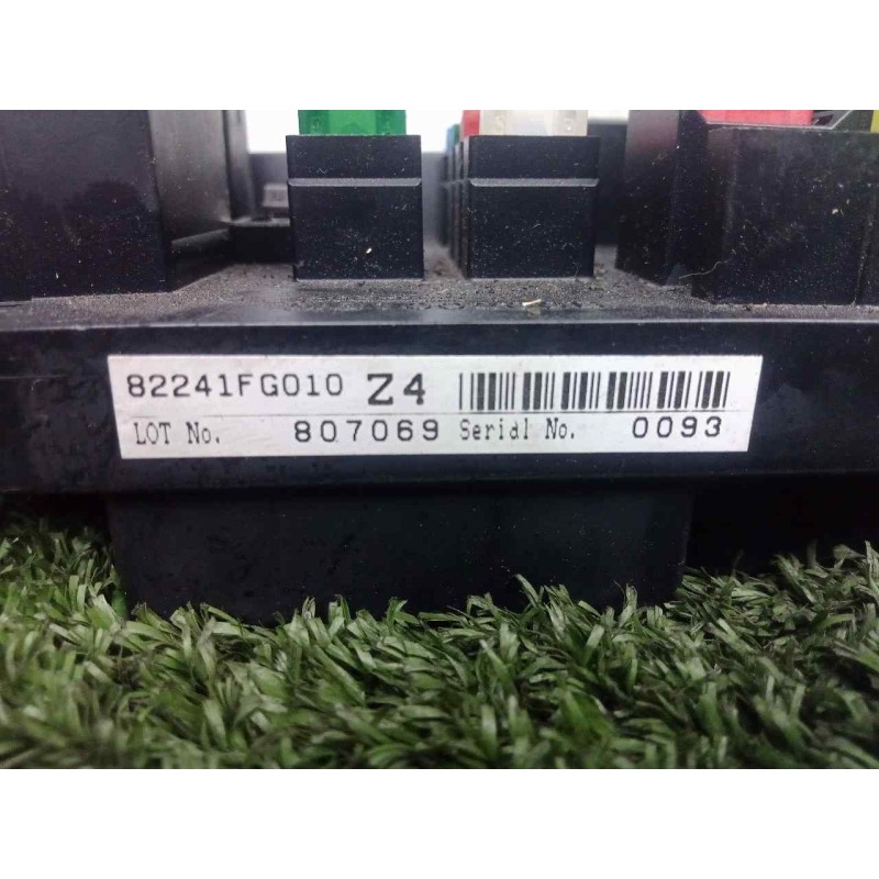 Recambio de caja reles / fusibles para subaru impreza g12 2.0 cat referencia OEM IAM 82241FG010  