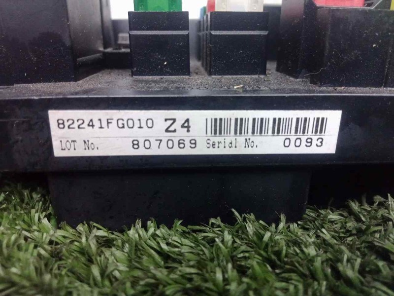 Recambio de caja reles / fusibles para subaru impreza g12 2.0 cat referencia OEM IAM 82241FG010  