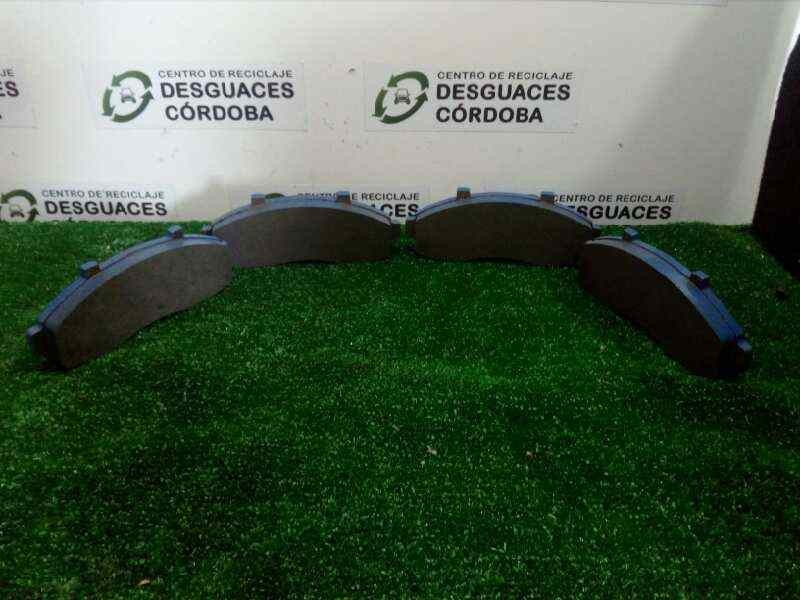 Recambio de pastillas frenos delanteras para kia pregio 2.7 diesel referencia OEM IAM 0K72A3328Z NUEVO DE LA KIA