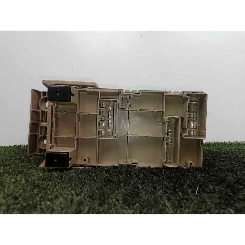 Recambio de caja reles / fusibles para subaru impreza g12 2.0 cat referencia OEM IAM 82201FG010  