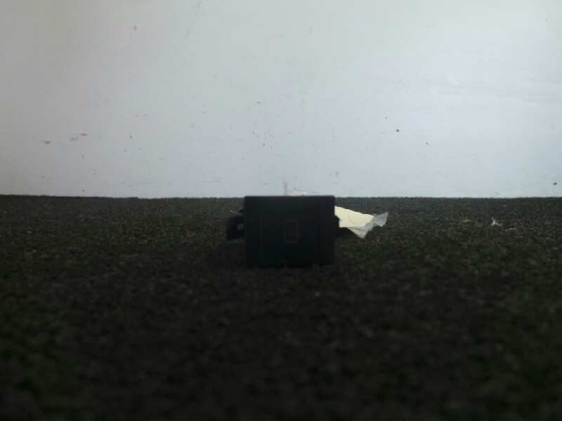 Recambio de boton luneta termica para volkswagen polo (9n1) 1.2 12v referencia OEM IAM 6Q0959621  