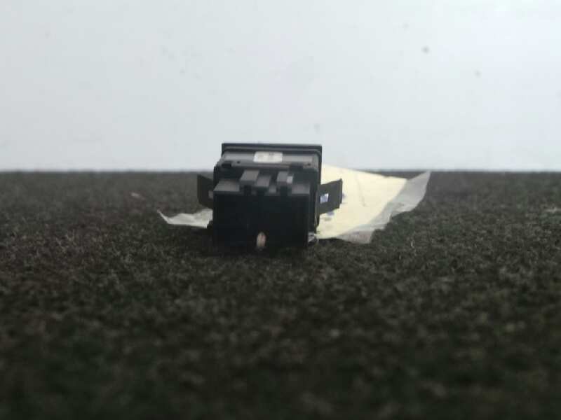 Recambio de boton luneta termica para volkswagen polo (9n1) 1.2 12v referencia OEM IAM 6Q0959621  