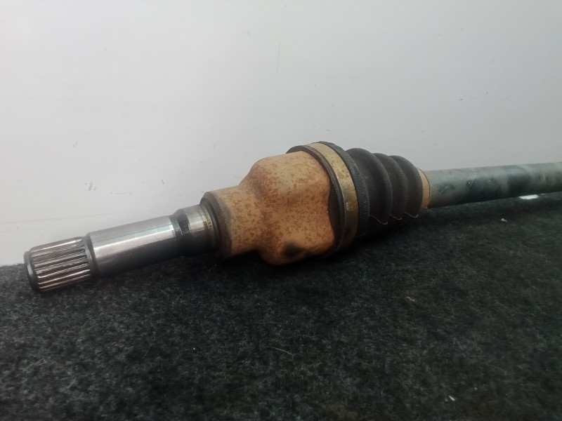 Recambio de transmision delantera derecha para peugeot 208 1.2 12v vti referencia OEM IAM 9803959680-1696780  