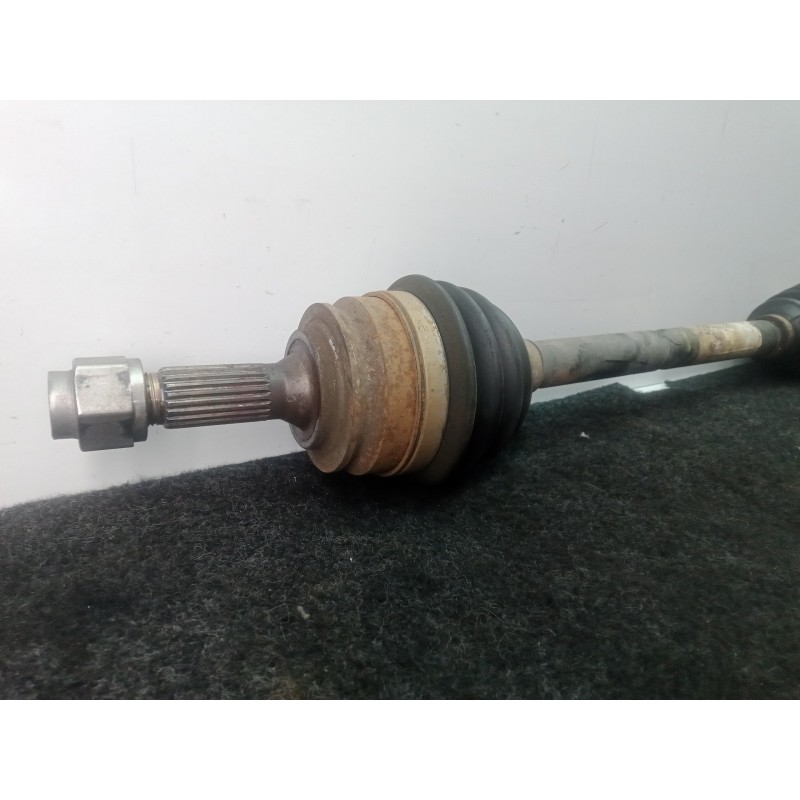 Recambio de transmision delantera izquierda para peugeot 208 1.2 12v vti referencia OEM IAM   