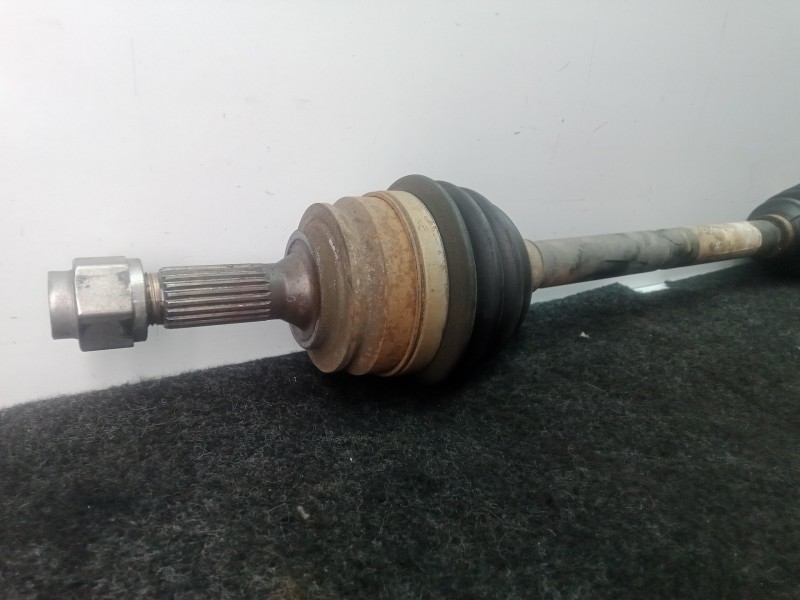 Recambio de transmision delantera izquierda para peugeot 208 1.2 12v vti referencia OEM IAM   