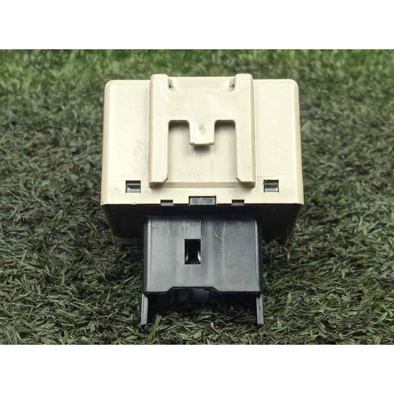 Recambio de rele para subaru impreza g12 2.0 cat referencia OEM IAM 86111AG000  