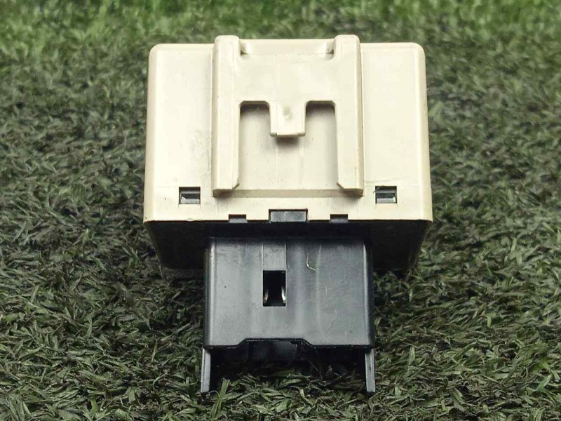 Recambio de rele para subaru impreza g12 2.0 cat referencia OEM IAM 86111AG000  