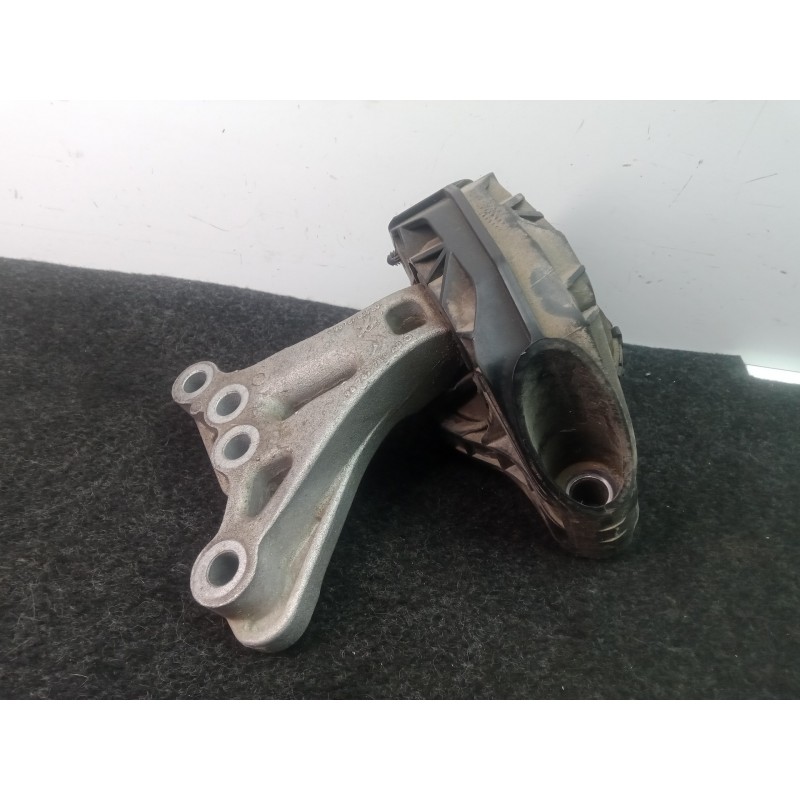 Recambio de soporte motor derecho para peugeot 208 1.2 12v vti referencia OEM IAM 9676780580-9676771080  