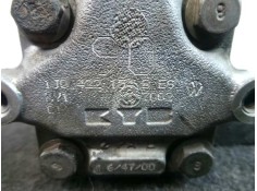 Recambio de bomba direccion para volkswagen bora berlina (1j2) 1.6 16v referencia OEM IAM 1J0422154B 100.BAR - KYB 8004 - Ø POLE 2