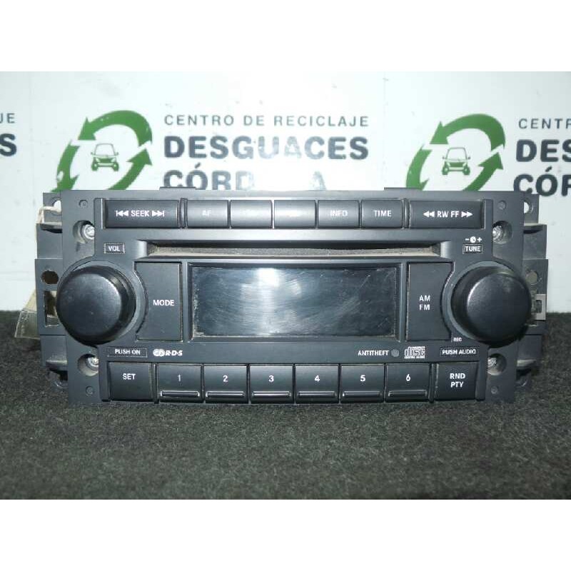 Recambio de sistema audio / radio cd para jeep patriot 2.0 crd cat referencia OEM IAM P05091509AH  