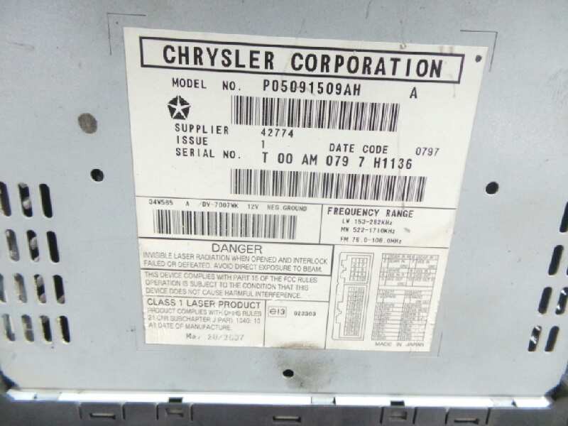 Recambio de sistema audio / radio cd para jeep patriot 2.0 crd cat referencia OEM IAM P05091509AH  