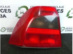 Recambio de piloto trasero izquierdo para opel vectra b berlina 2.0 dti referencia OEM IAM  VECTRA.B - 5.PUERTAS 99-02 - NEGRO