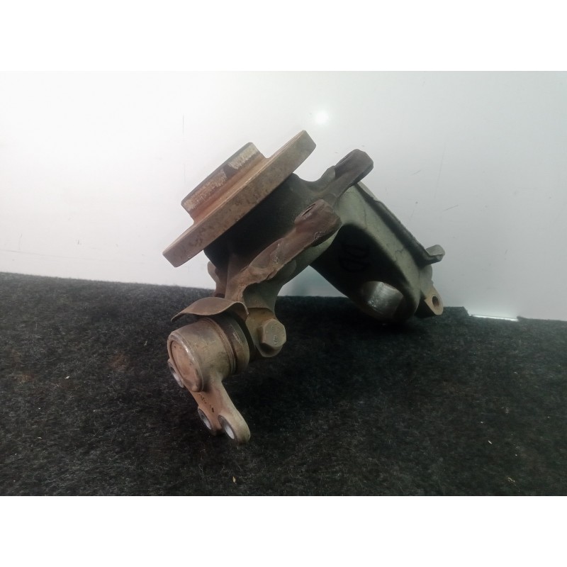 Recambio de mangueta delantera derecha para peugeot 208 1.2 12v vti referencia OEM IAM   