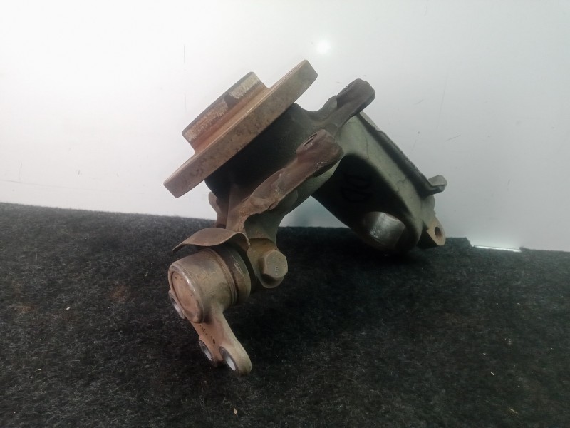 Recambio de mangueta delantera derecha para peugeot 208 1.2 12v vti referencia OEM IAM   