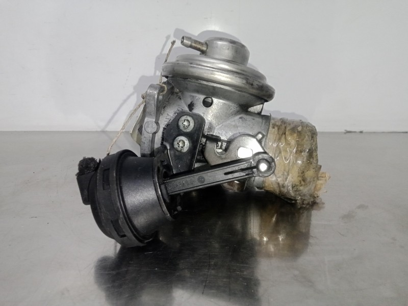 Recambio de valvula egr para seat ibiza (6k1) 1.9 tdi referencia OEM IAM 038131501E-038129637B WAHLER 