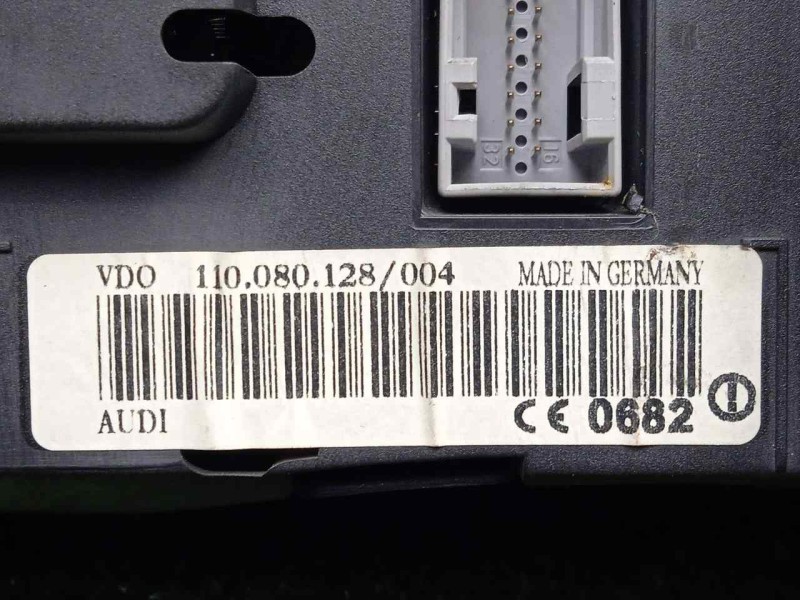 Recambio de cuadro instrumentos para audi allroad quattro (4b5) 2.5 v6 24v tdi referencia OEM IAM 110080128004-4B0920933M-AUZ7Z0