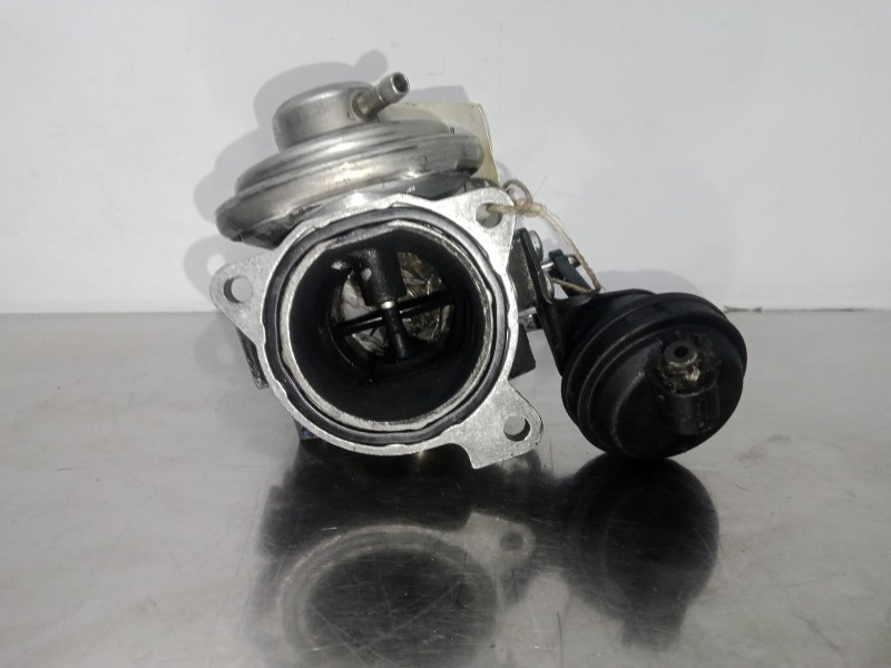 Recambio de valvula egr para seat ibiza (6k1) 1.9 tdi referencia OEM IAM 038131501E-038129637B WAHLER 