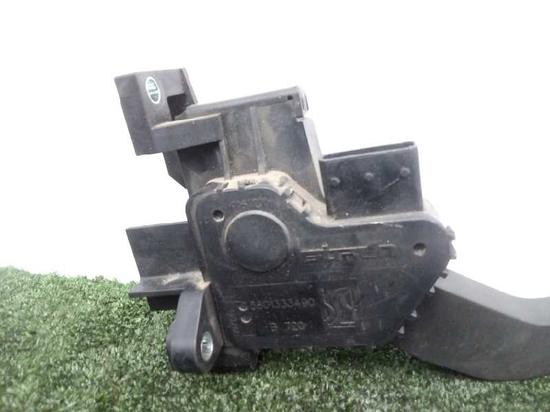 Recambio de potenciometro pedal para iveco daily pr 2.3 diesel cat referencia OEM IAM 5801333490 6.PINES 