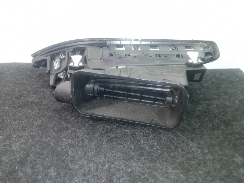 Recambio de aireador delantero izquierdo para peugeot 208 1.2 12v vti referencia OEM IAM 963313177-277200-1089169X  