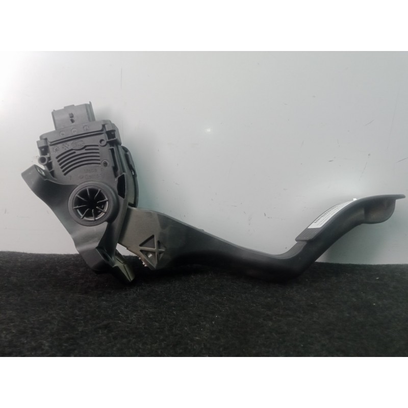 Recambio de potenciometro pedal para peugeot 208 1.2 12v vti referencia OEM IAM 9671433780-6PV00994941  