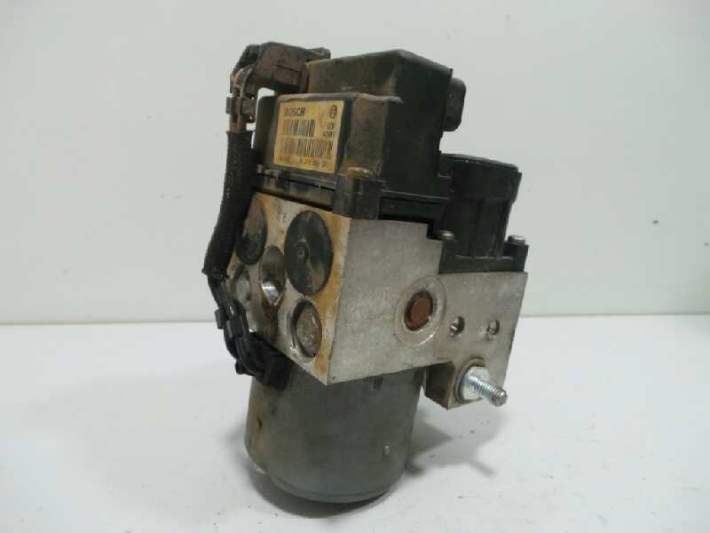 Recambio de abs para citroën xsara picasso 2.0 hdi referencia OEM IAM 0273004353-0265216642-9633666580  BOSCH