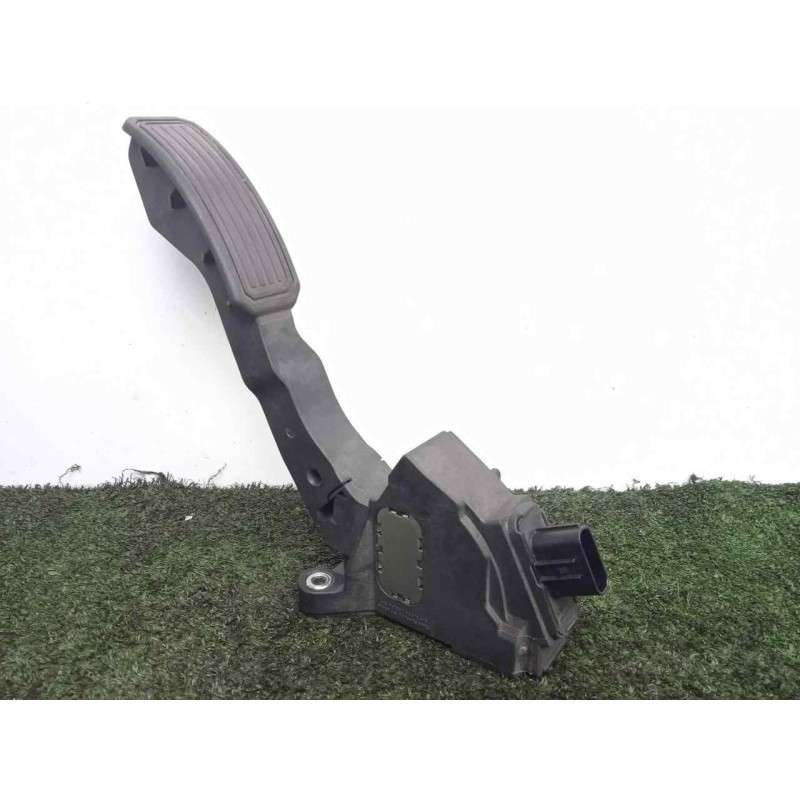 Recambio de potenciometro pedal para toyota auris 1.4 turbodiesel cat referencia OEM IAM 7811002011-01213451539  